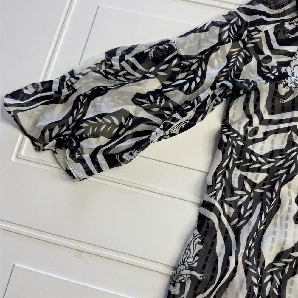 Diane Von Furstenberg Womens 10 Silk Black White Print Ruffle Blouse Bell Sleeve - Picture 3 of 8